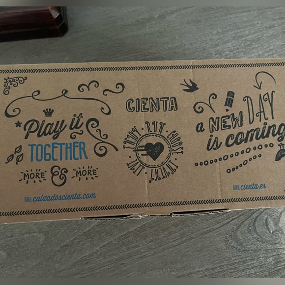 Girls Cienta Blue Floral Canvas Shoes - Picture 5 of 6